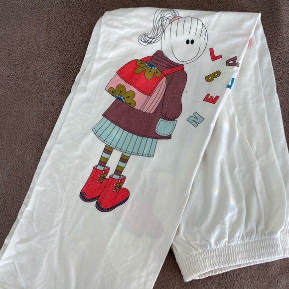 pajama - Kids - small - Picture 3 of 4